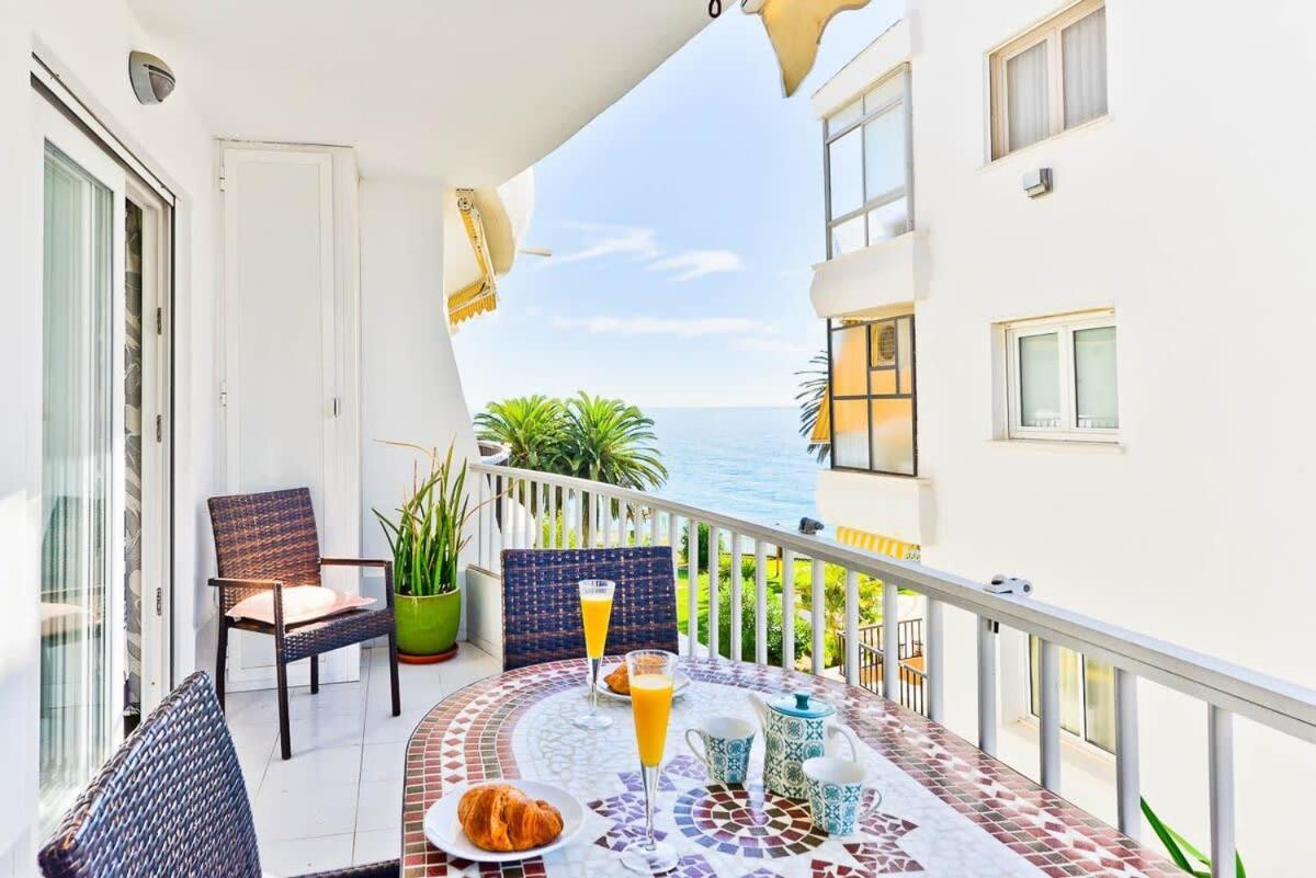 Апартаменты Acapulco Playa Нерха Экстерьер фото